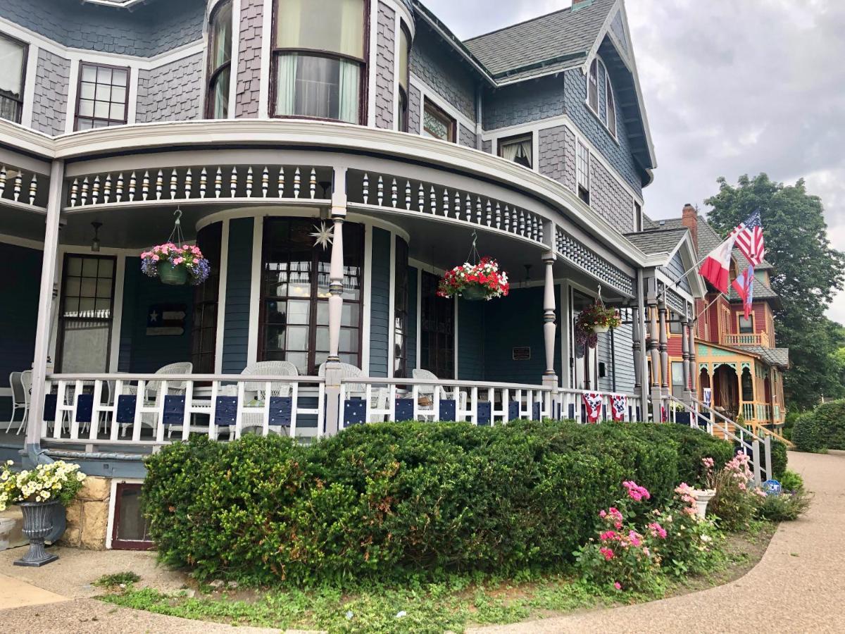 The Hancock House Bed & Breakfast Inn Dubuque Eksteriør billede