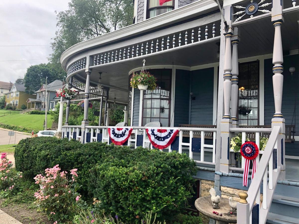 The Hancock House Bed & Breakfast Inn Dubuque Eksteriør billede